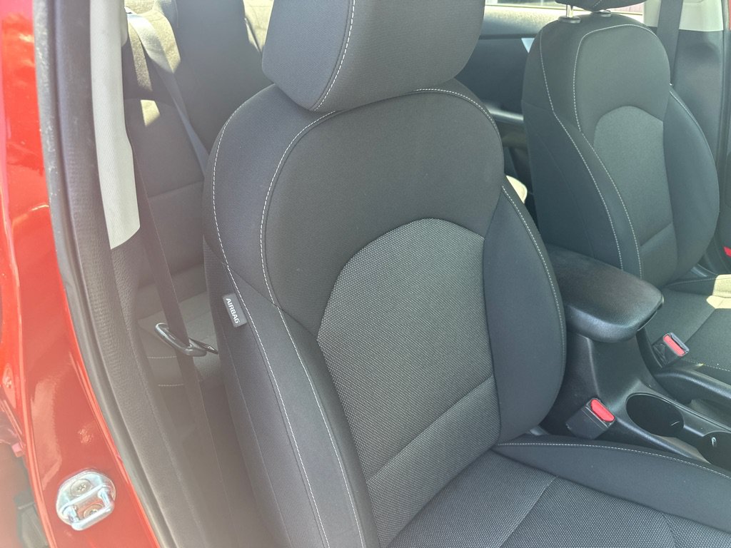 Used 2022 Kia Forte LXS w/ LXS Technology Package FWD image 9