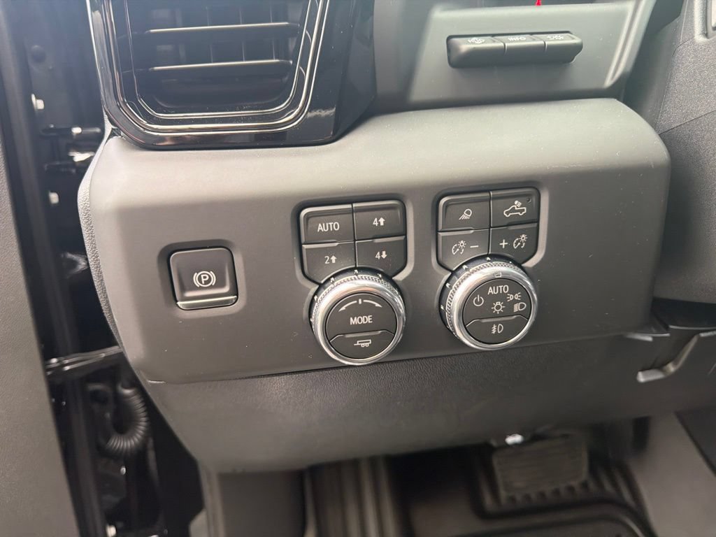 New 2026 GMC Sierra 2500 AT4 w/ AT4 Premium Plus Package AWD/4WD image 17