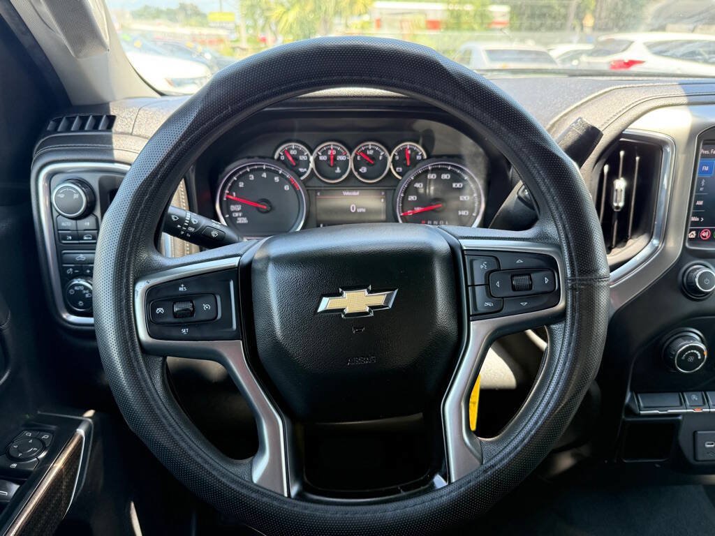 Used 2019 Chevrolet Silverado 1500 LT AWD/4WD image 15