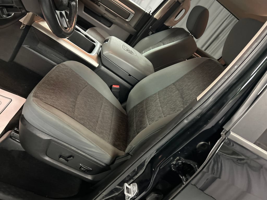 Used 2017 RAM 1500 Big Horn AWD/4WD image 11