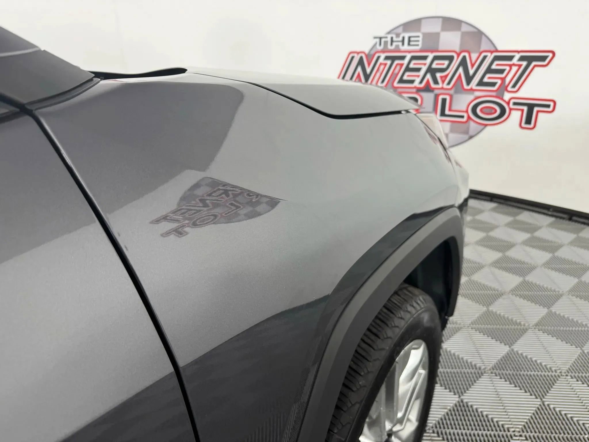 Used 2025 Toyota RAV4 Limited image 34