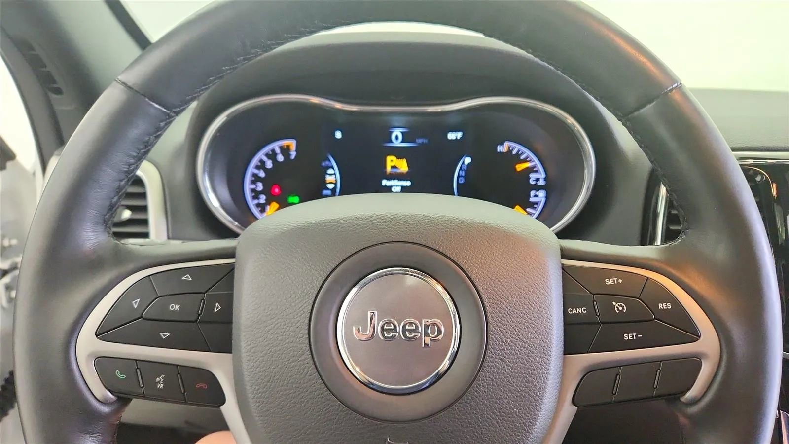 Used 2022 Jeep Grand Cherokee Limited w/ Trailer Tow Group IV image 26