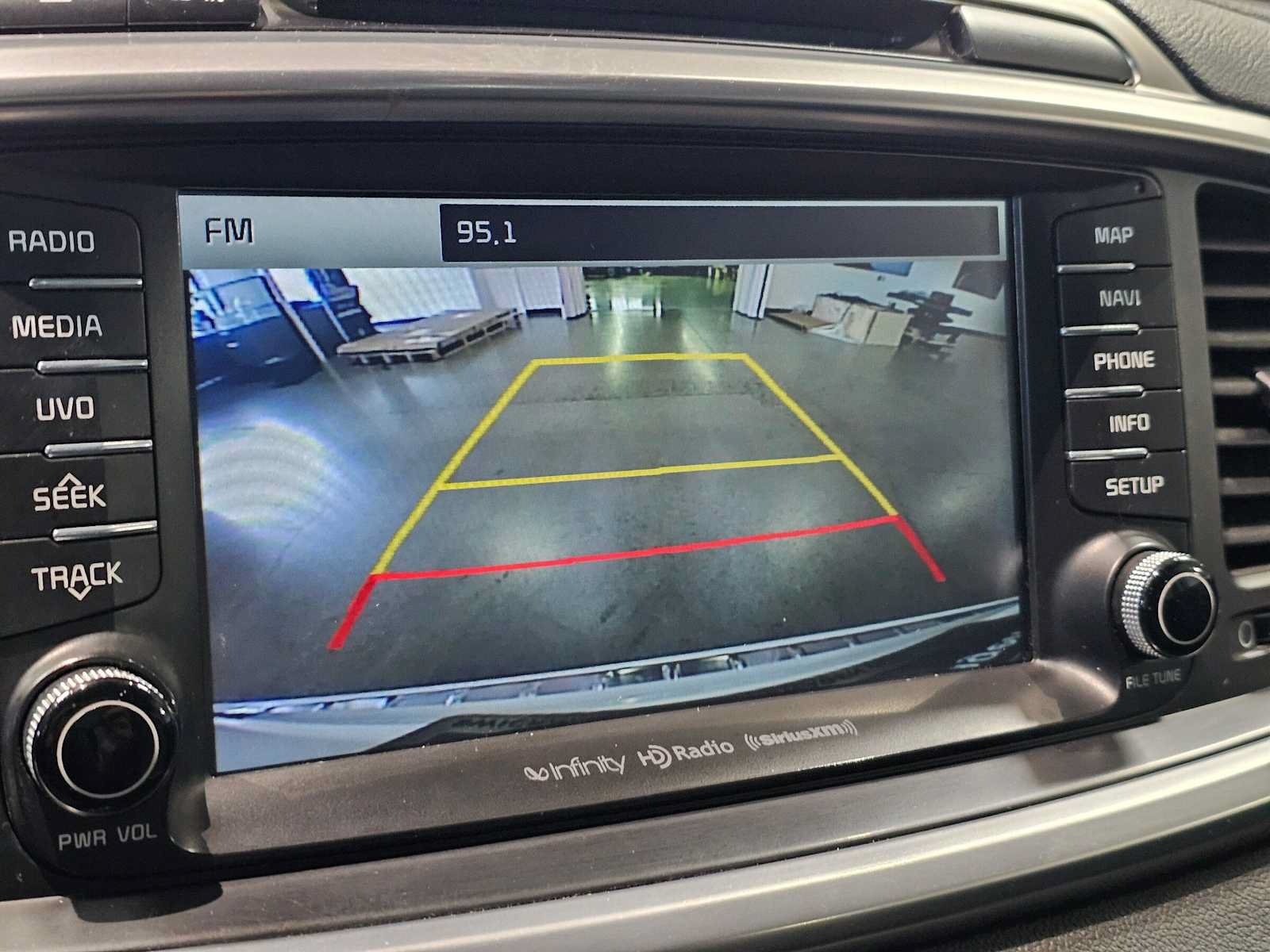 Used 2018 Kia Sorento SX AWD/4WD image 25