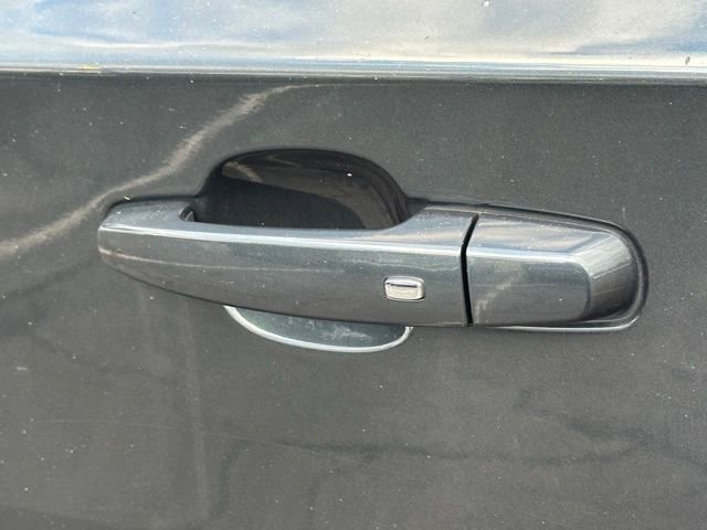 Used 2019 Chevrolet Traverse LT image 14