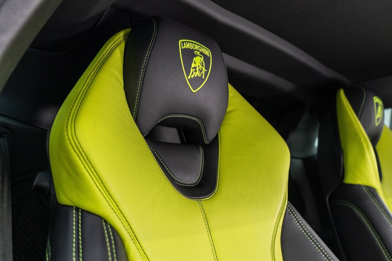 Used 2017 Lamborghini Huracan LP 610-4 AWD/4WD image 38