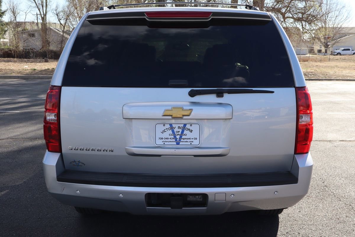 Used 2013 Chevrolet Suburban LT image 6