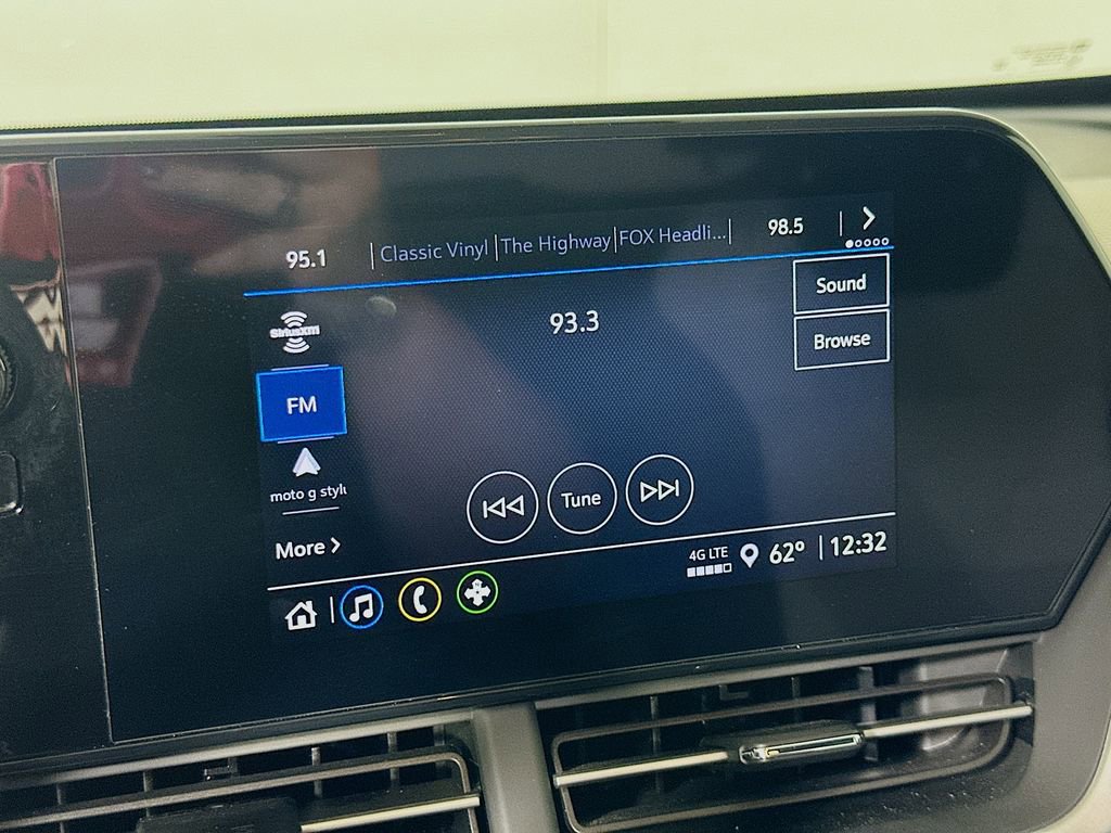 Used 2025 Chevrolet Trax LS FWD image 28