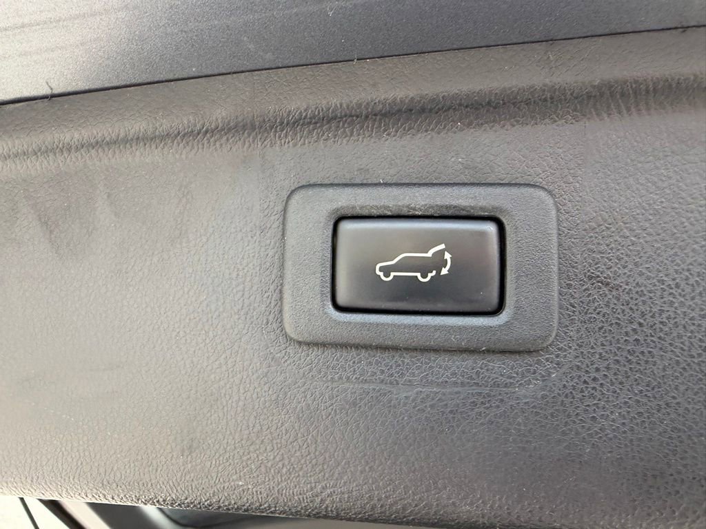 Used 2019 Subaru Outback 3.6R Limited AWD/4WD image 8
