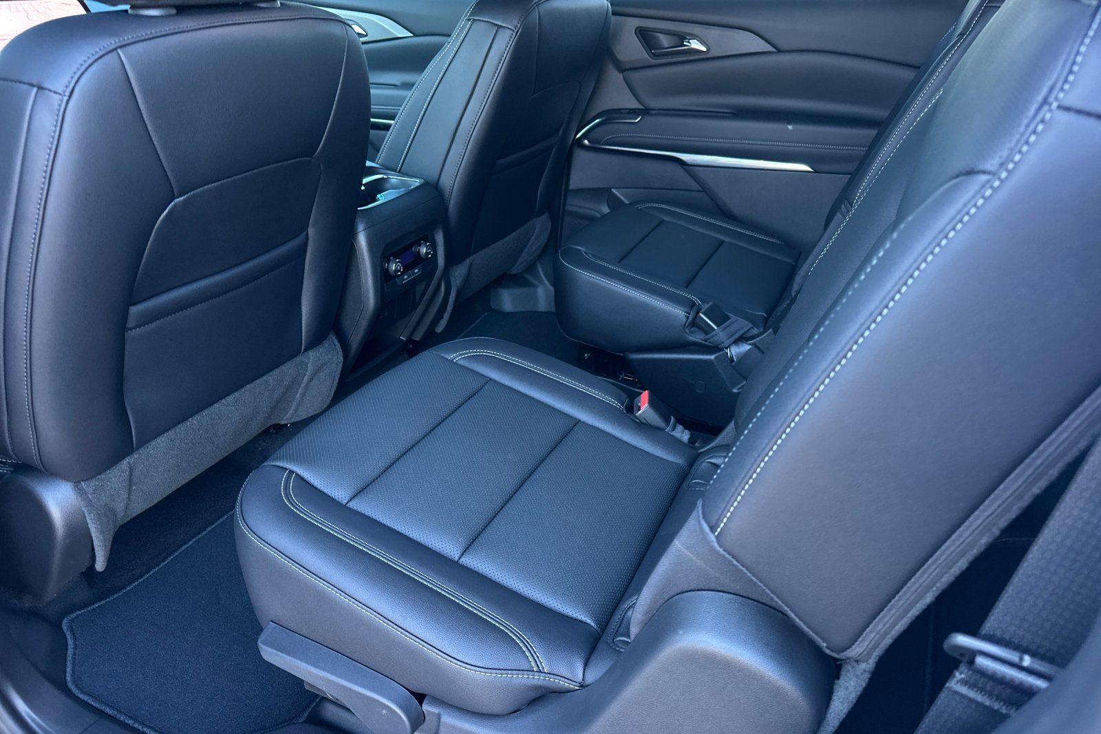 New 2026 Chevrolet Traverse LT image 12