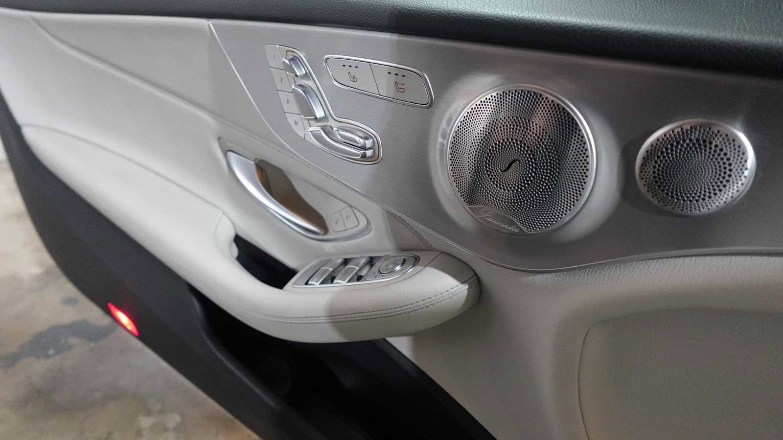 Used 2017 Mercedes-Benz C 300 Cabriolet image 37