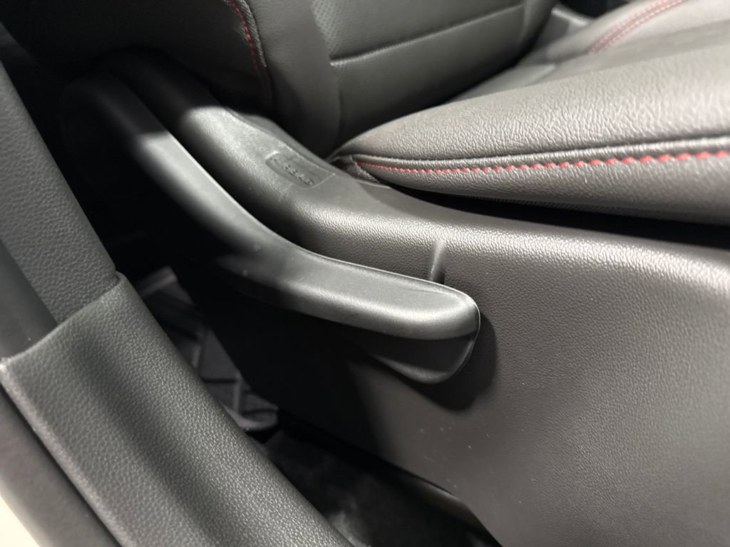 New 2026 Chevrolet Trax RS FWD image 35