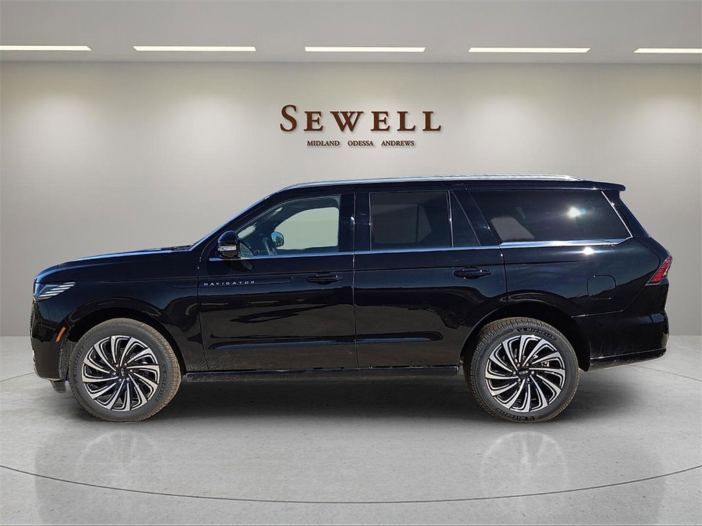 New 2026 Lincoln Navigator Black Label image 2