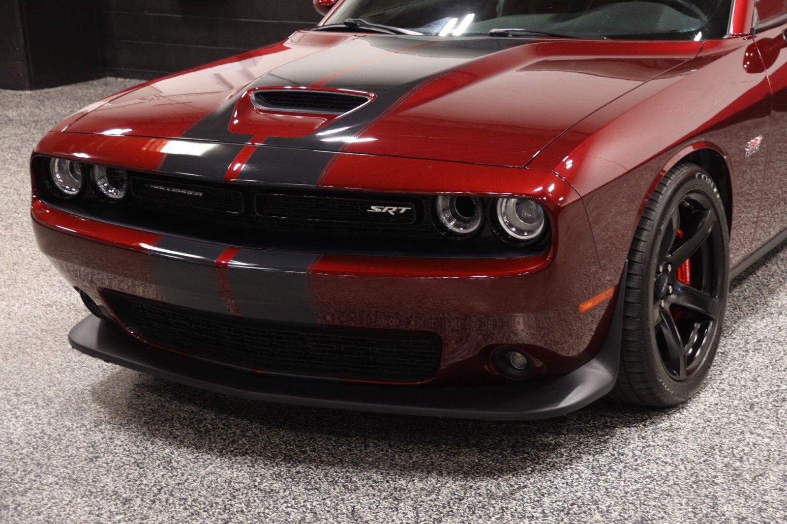 Used 2018 Dodge Challenger SRT w/ Technology Group RWD image 13