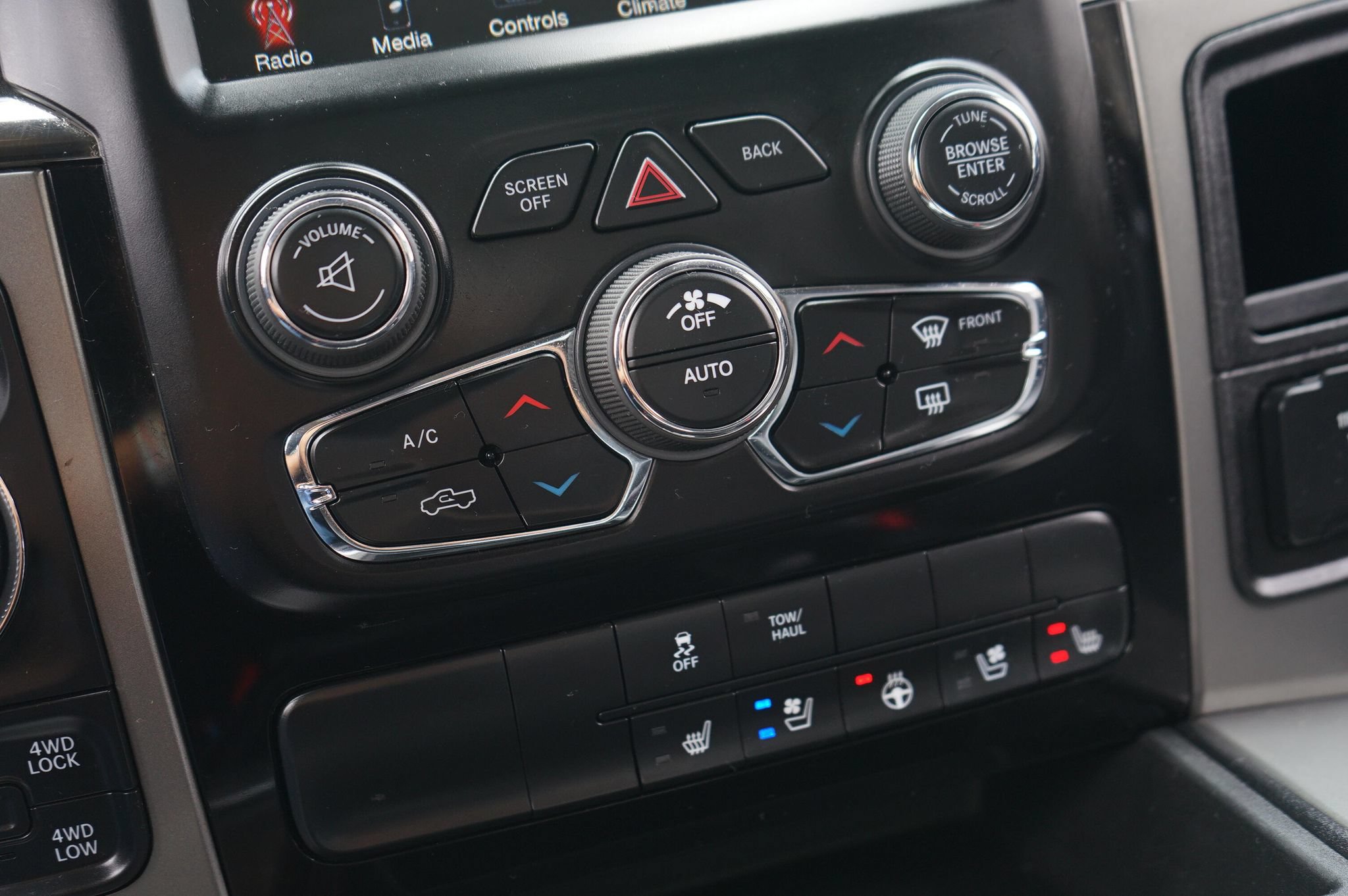Used 2013 RAM 1500 Sport w/ Sport Premium Group AWD/4WD image 15