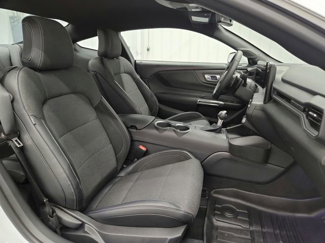 Used 2025 Ford Mustang GT RWD image 30