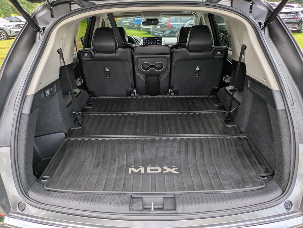 Used 2025 Acura MDX FWD w/ Technology Package image 13