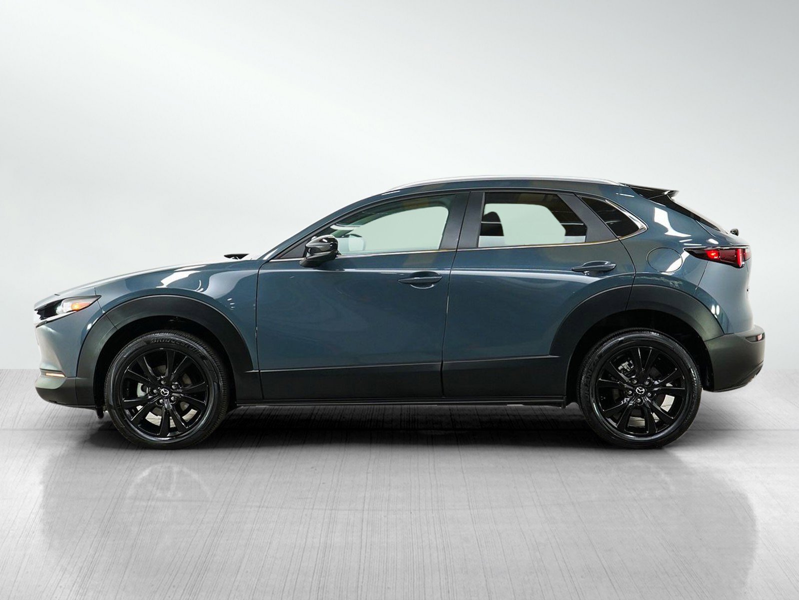 Used 2023 MAZDA CX-30 AWD 2.5 S w/ Preferred Package image 2