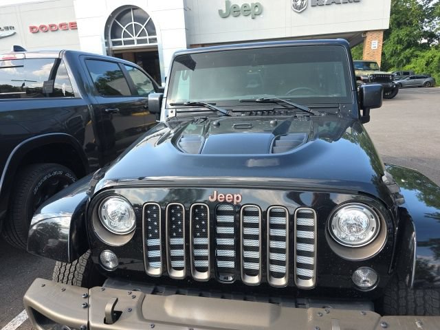 Used 2017 Jeep Wrangler Unlimited Sahara AWD/4WD image 3