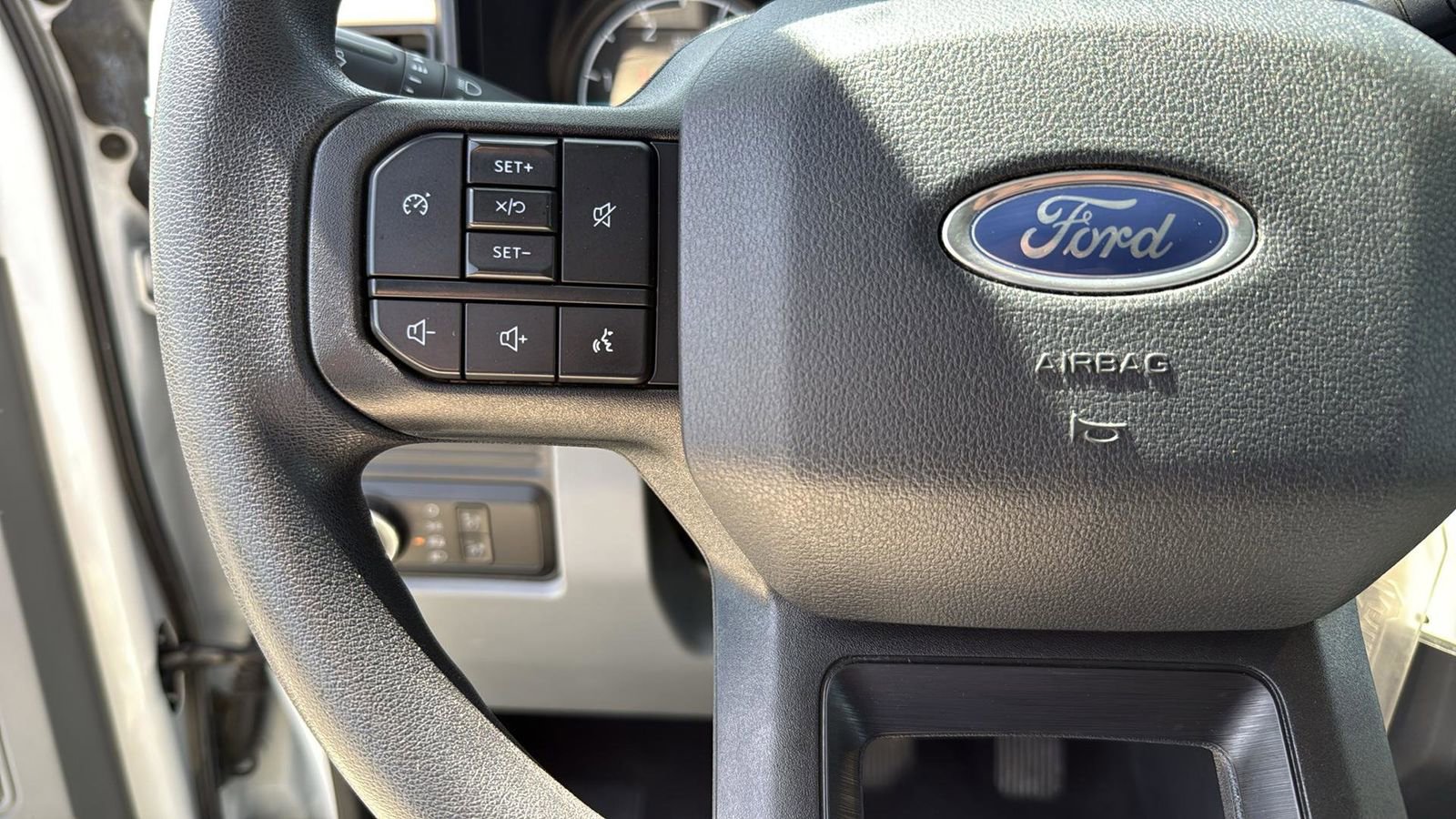 Used 2025 Ford F350 XLT image 17