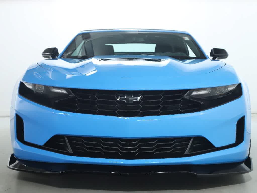 Used 2022 Chevrolet Camaro LT RWD image 5