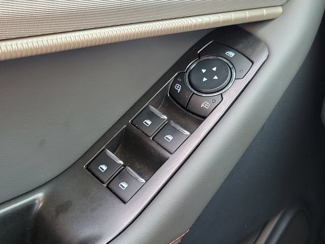 Used 2026 Ford Explorer Active RWD image 14