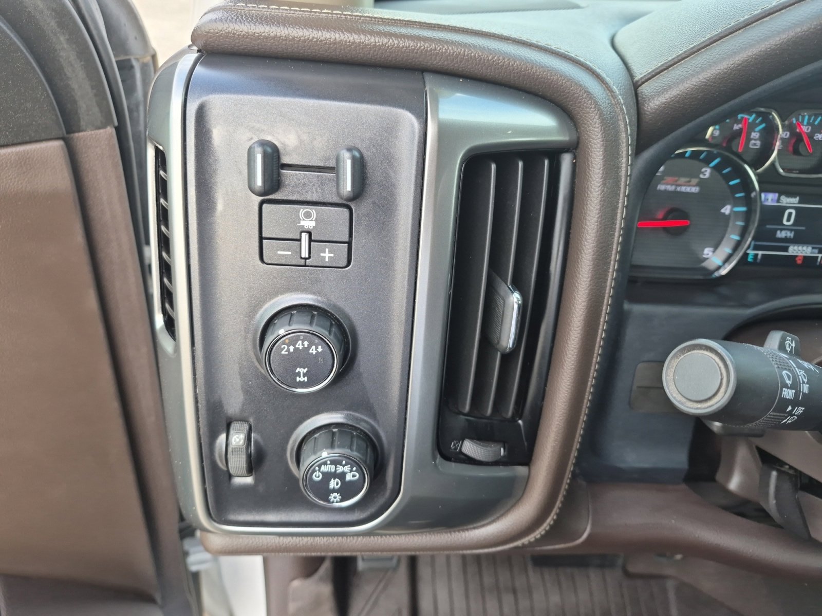 Used 2019 Chevrolet Silverado 3500 LTZ w/ Duramax Plus Package image 27