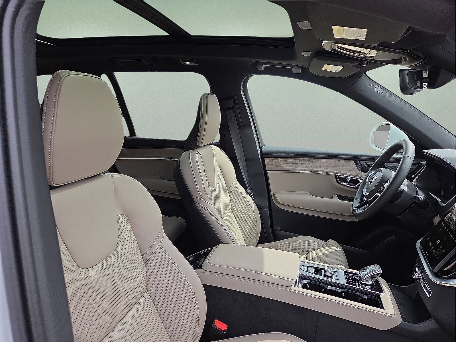 New 2026 Volvo XC90 B6 Ultra w/ Protection Package AWD/4WD image 13