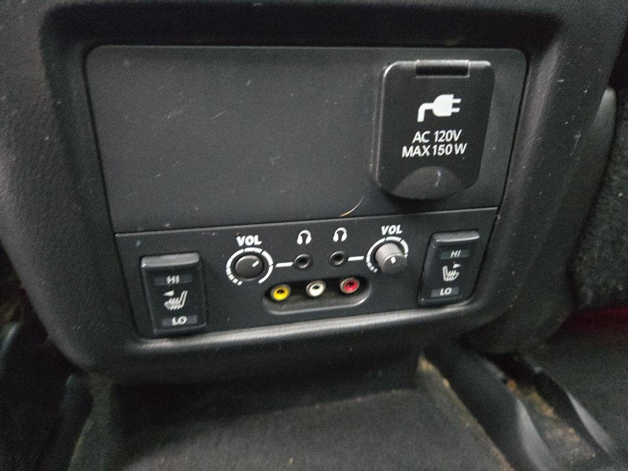 Used 2013 Nissan Pathfinder Platinum w/ Platinum Premium Pkg image 14