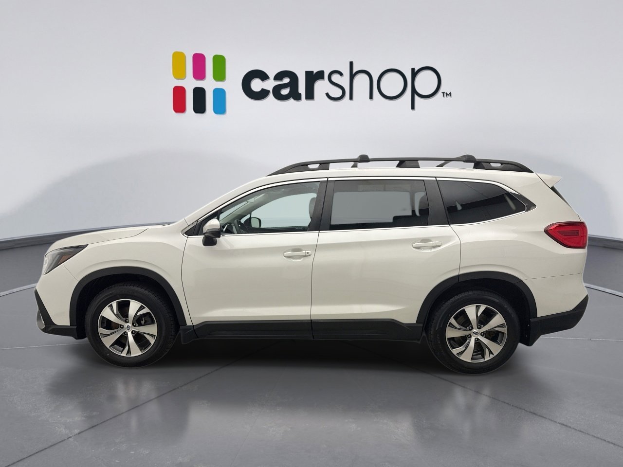 Used 2023 Subaru Ascent Premium w/ Convenience Package image 2