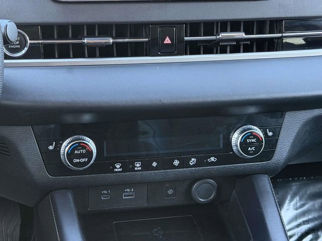 Used 2024 Mitsubishi Outlander SE image 18