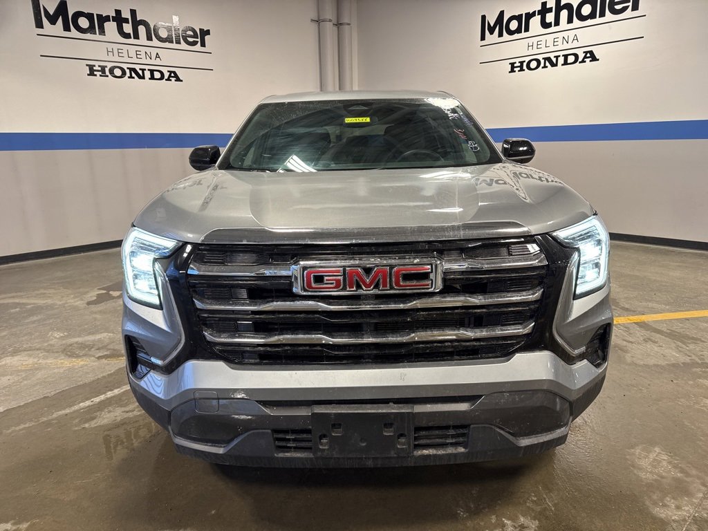 Used 2025 GMC Terrain Elevation image 2