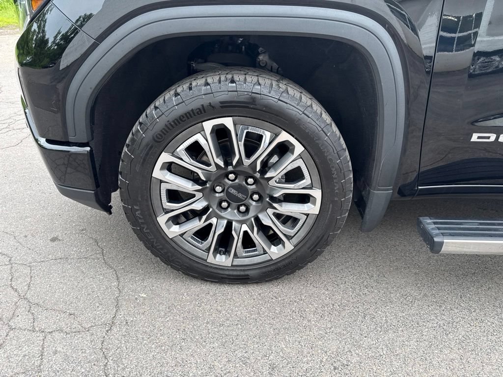Used 2023 GMC Sierra 1500 Denali Ultimate AWD/4WD image 11