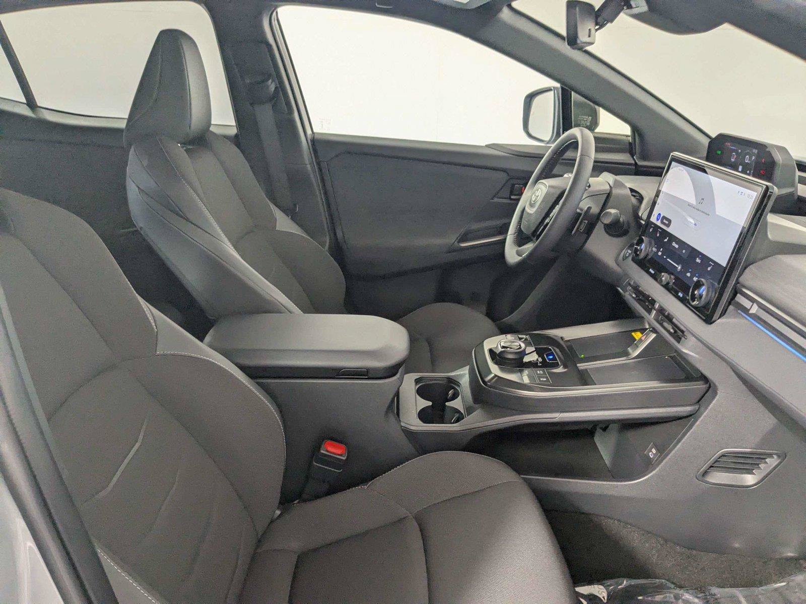 Used 2026 Toyota C-HR AWD/4WD image 30