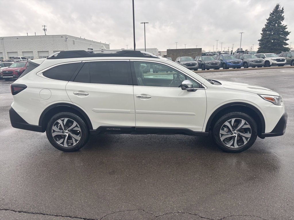 Used 2022 Subaru Outback Touring image 2