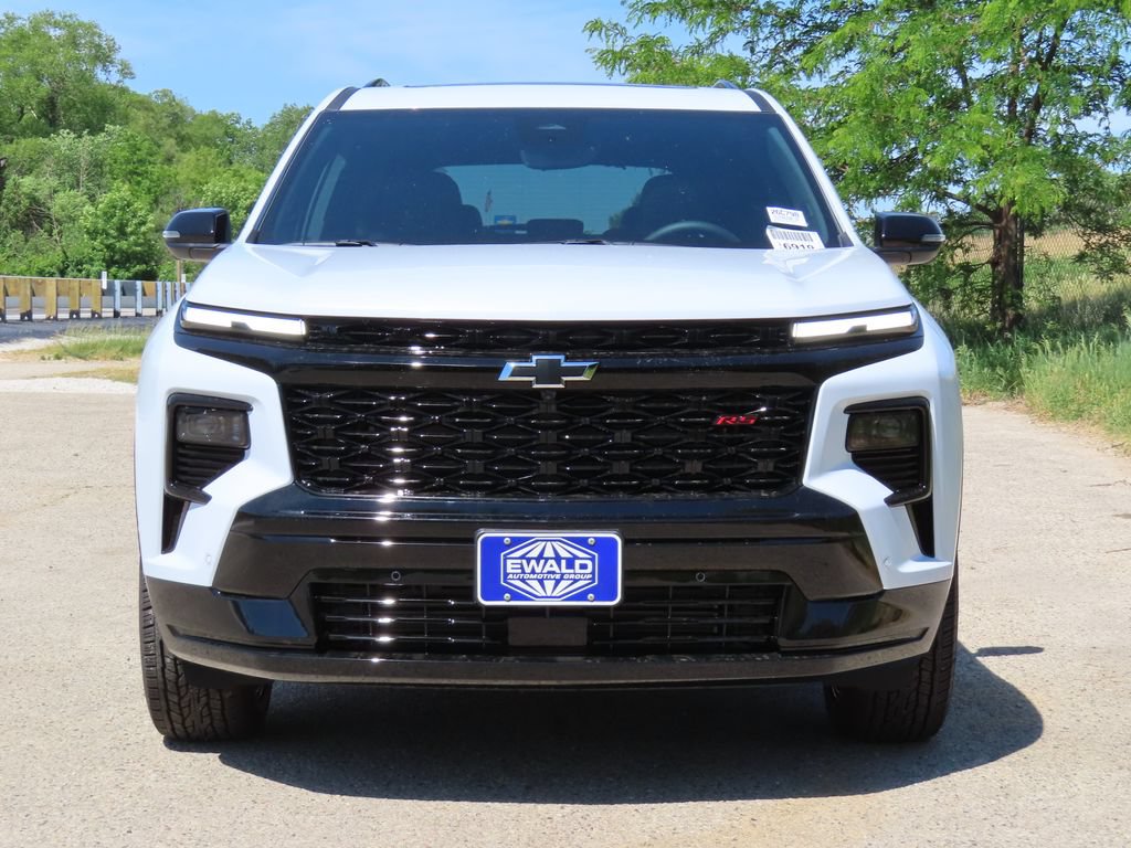 New 2026 Chevrolet Traverse RS w/ LPO, Floor Liner Package AWD/4WD image 18