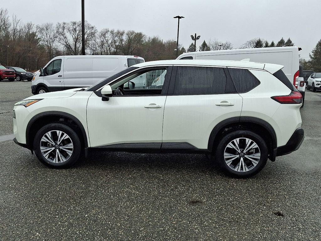 Used 2023 Nissan Rogue SV image 7