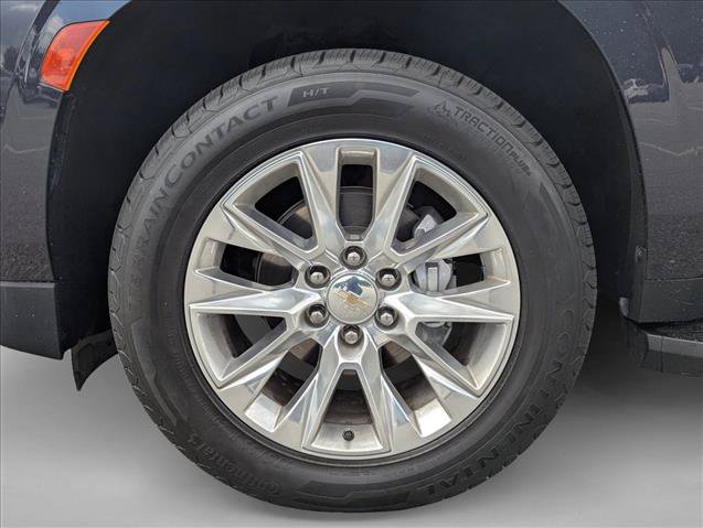 Used 2023 Chevrolet Suburban Premier RWD image 9