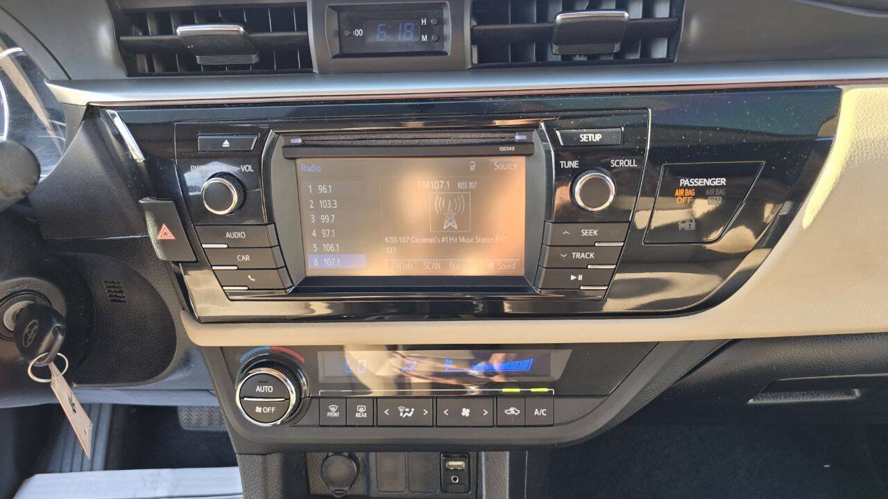 Used 2015 Toyota Corolla LE FWD image 17