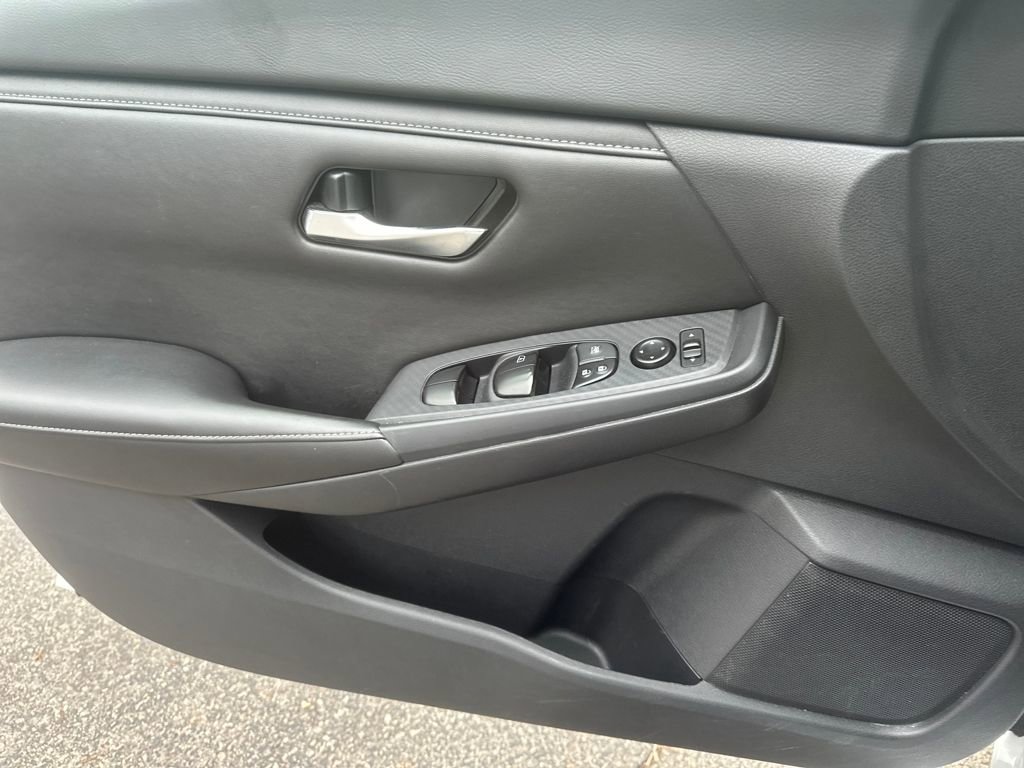 Used 2023 Nissan Sentra SV FWD image 18
