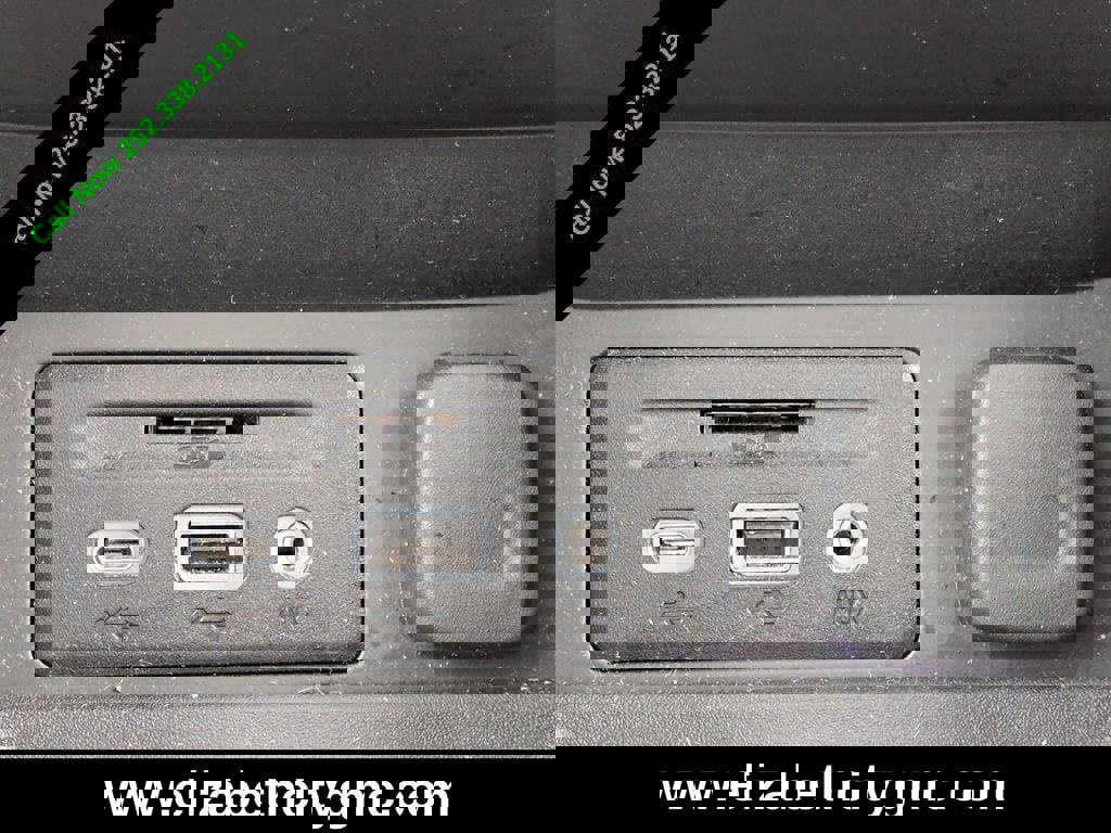 Used 2023 GMC Terrain SLT image 32