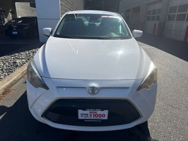 Used 2017 Toyota Yaris iA FWD image 2