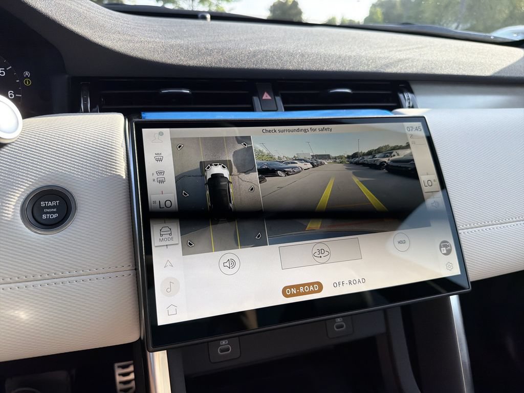 New 2026 Land Rover Discovery Sport Landmark AWD/4WD image 27