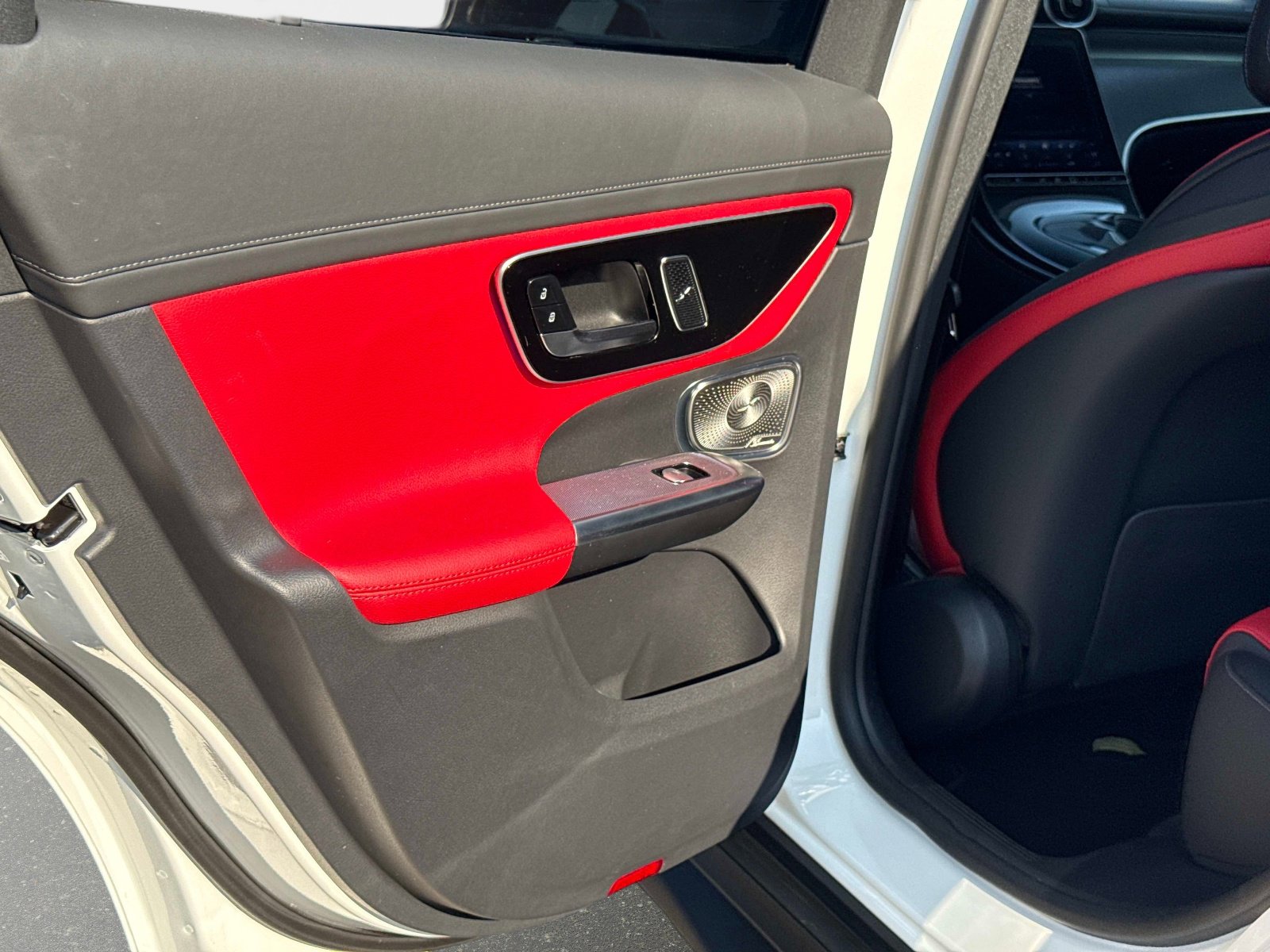 Certified 2024 Mercedes-Benz GLC 300 image 13