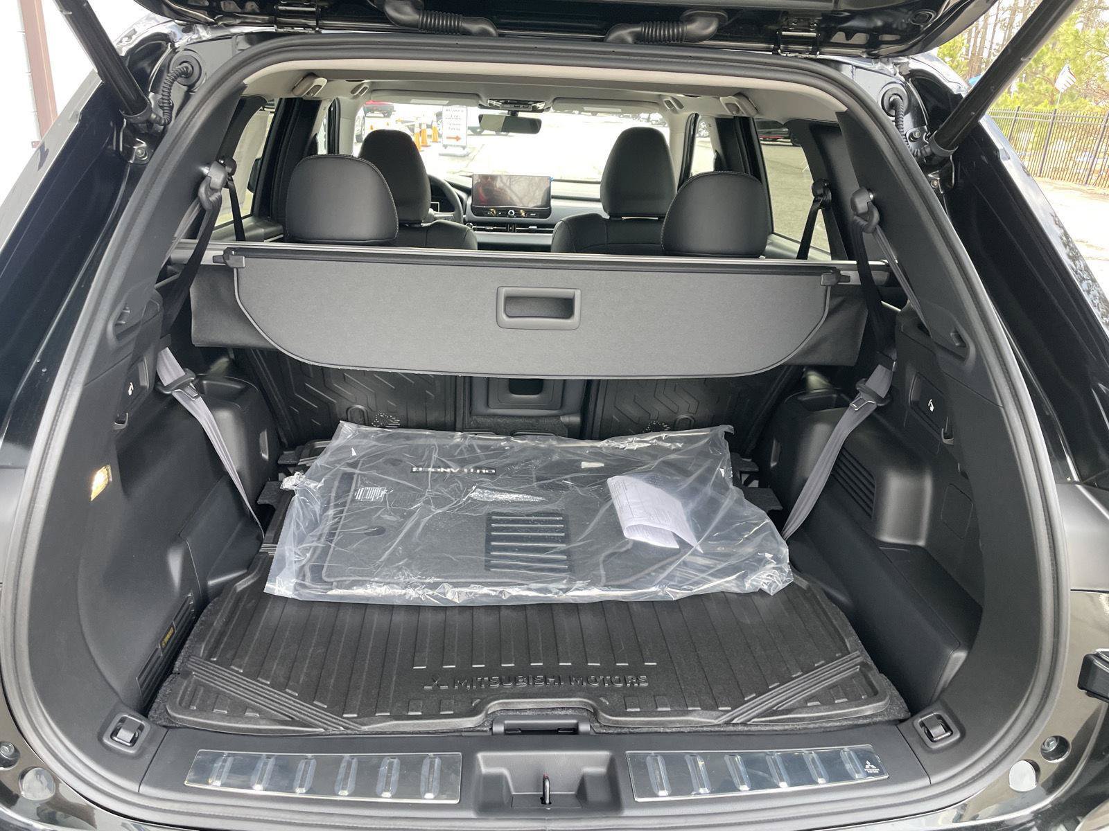 New 2026 Mitsubishi Outlander SE AWD/4WD image 15