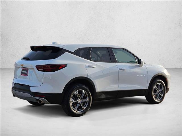 Used 2025 Chevrolet Blazer LT FWD image 5