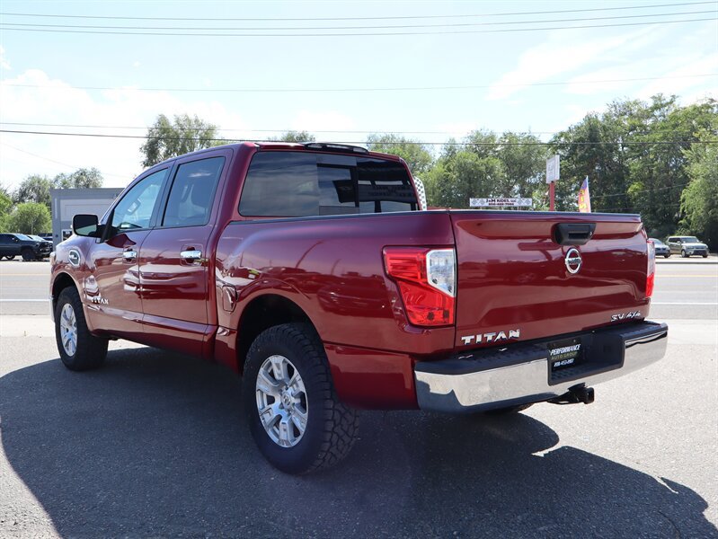Used 2017 Nissan Titan SV AWD/4WD image 5