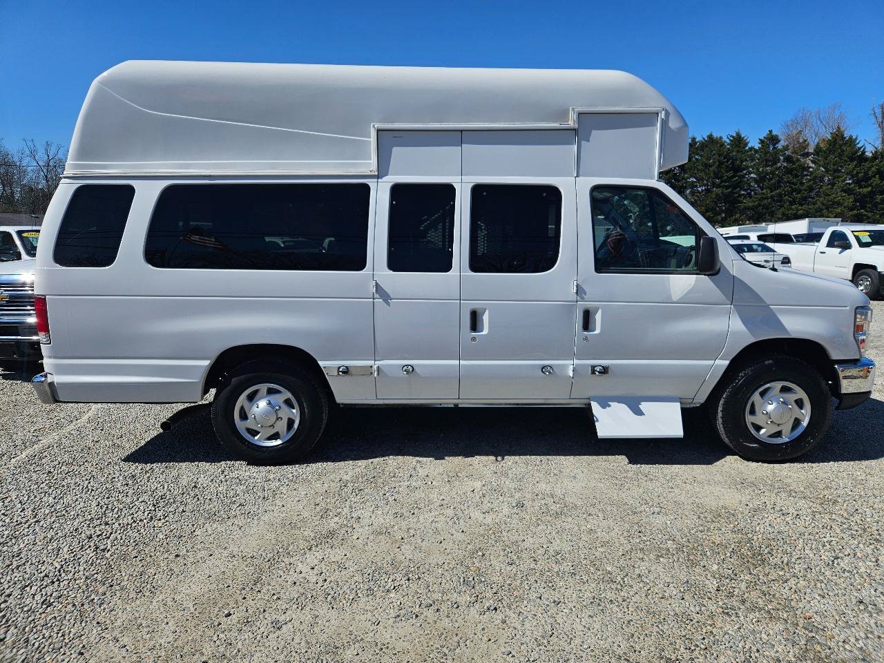 Used 2013 Ford E-350 and Econoline 350 Extended Super Duty w/ PWR Group RWD image 8
