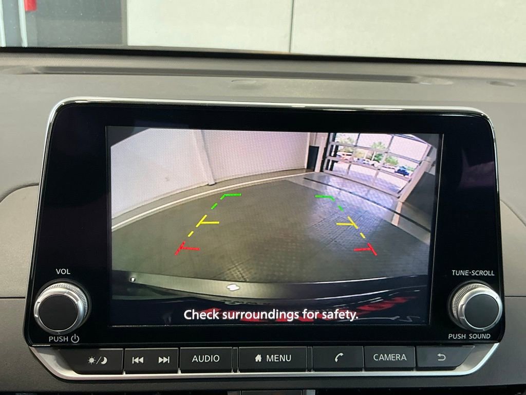 Used 2025 Nissan Altima 2.5 S FWD image 6