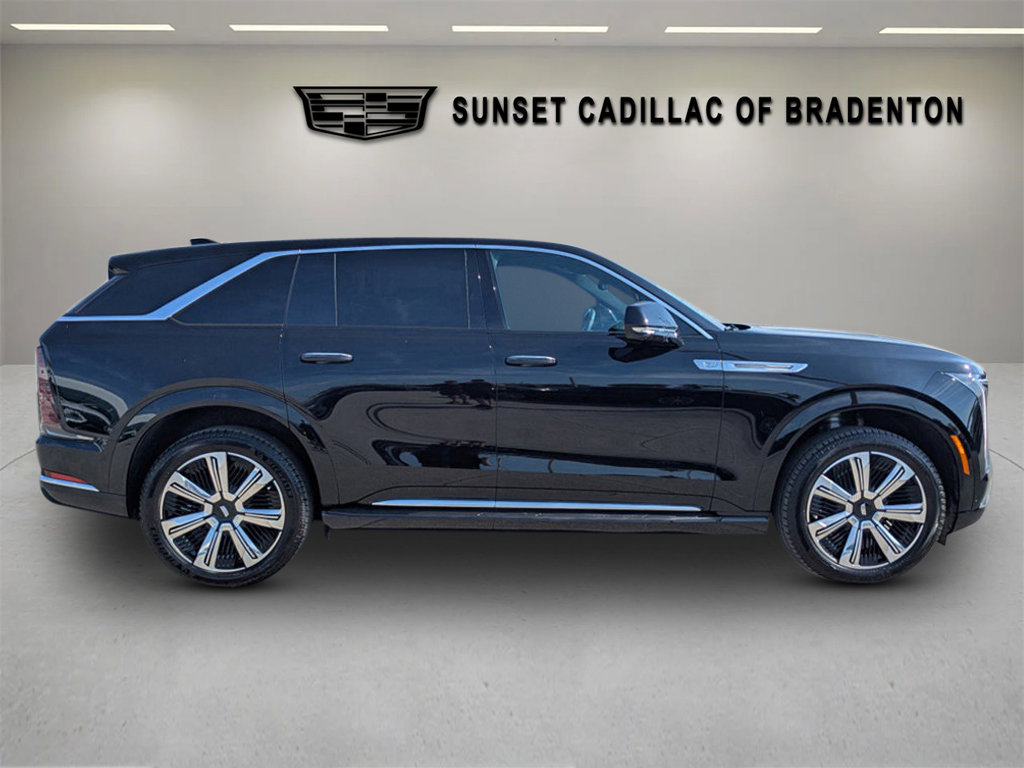 New 2025 Cadillac Escalade IQ Luxury 1 w/ Smart Trailering package AWD/4WD image 8
