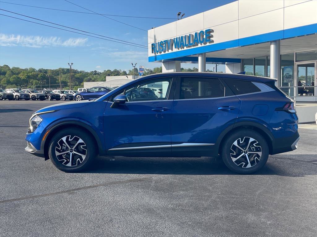 Used 2023 Kia Sportage EX image 4